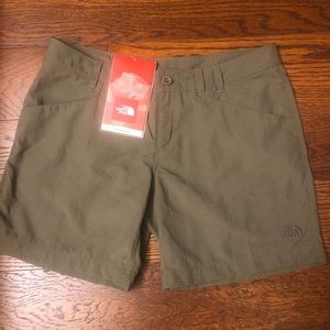 NWT The North Face Shorts